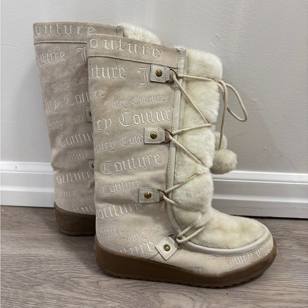 Juicy Couture Cream Winter Boots with Faux Fur